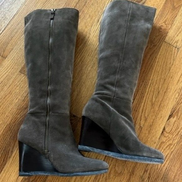 EXCELLENT CONDITION Franco Sarto Watch Brown/Coffee Suede Wedge Boots, size 7.5 - Picture 1 of 7